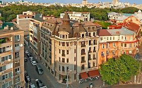 Zeus Essence Bucharest Venezia